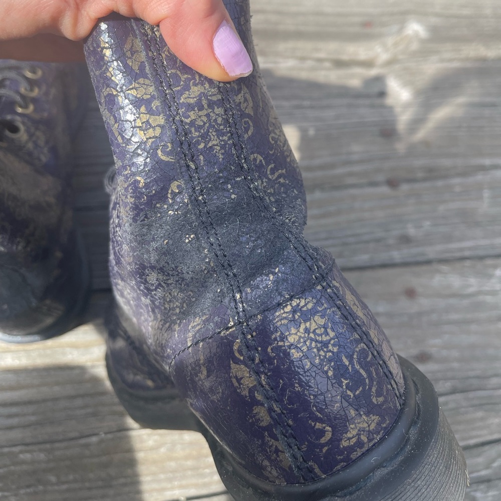 Beautiful Dr. Martens 1460 Gold Brocade Surya - Picture 11 of 13